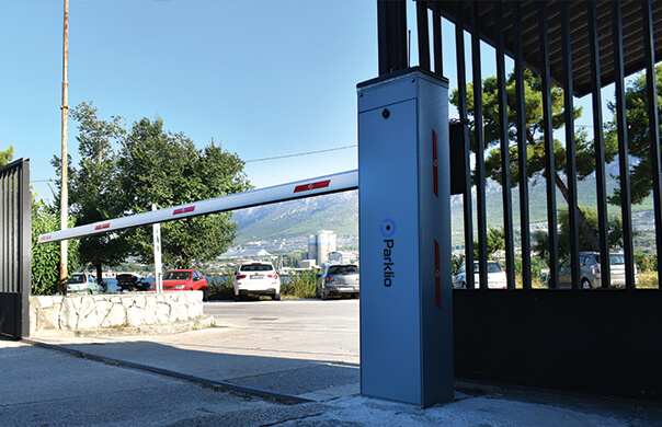 AUTOMATIC BARRIER GATE - 1