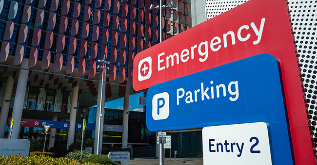 Riešenia a systémy riadenia parkovania v nemocniciach